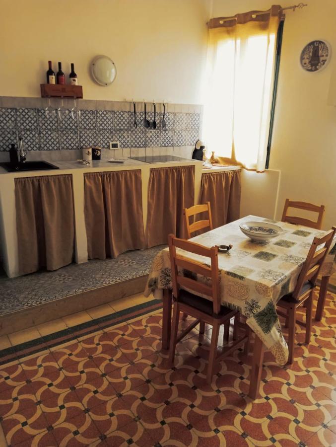 트라파니 A Due Passi Dal Porto 아파트 외부 사진